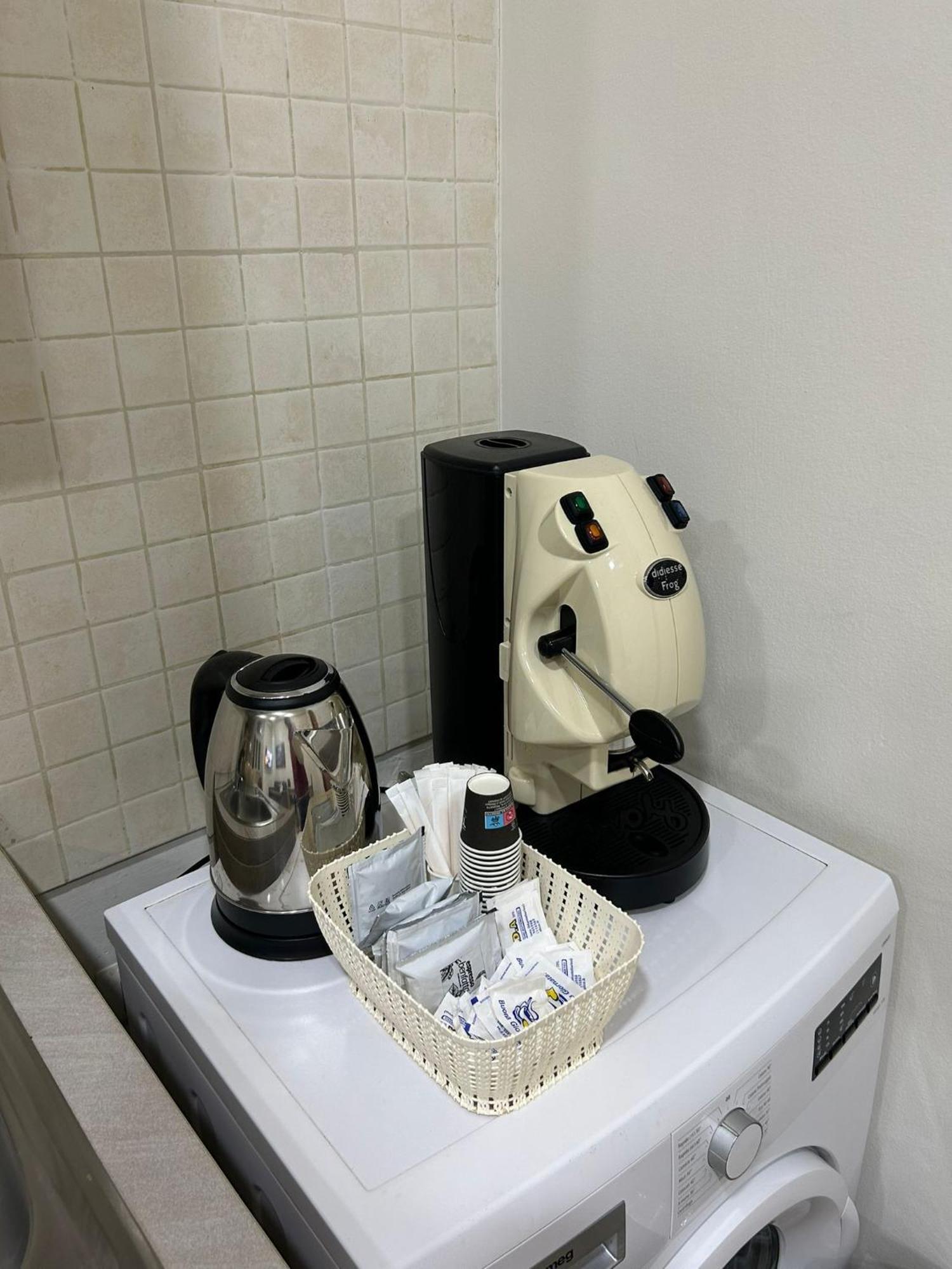 B&B Peppino Home ナポリ エクステリア 写真